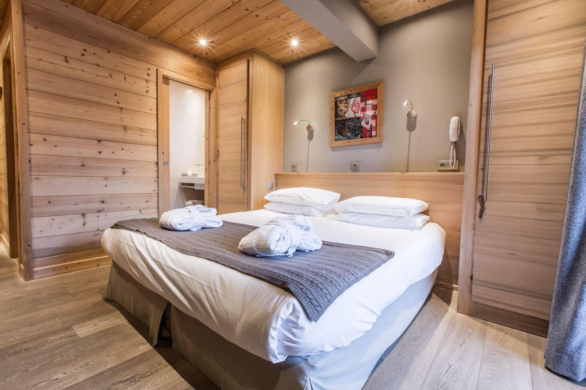 Hotel Spa Crychar เลส์เฌต์ ภายนอก รูปภาพ